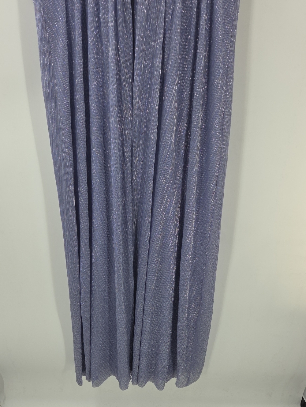 Sleeveless V-Neck Lavender Pleated Maxi Dress with Waist Bow - Picture 12 of 16